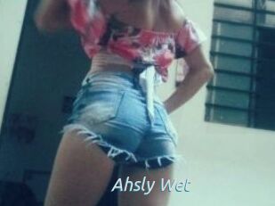 Ahsly_Wet