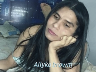 Allyka_browm