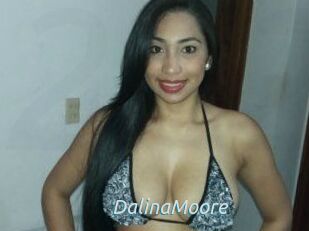 Dalina_Moore