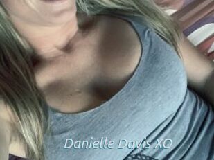 Danielle_Davis_XO