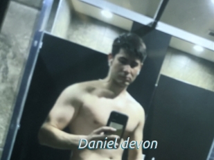 Daniel_devon