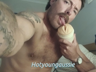 Hotyoungaussie