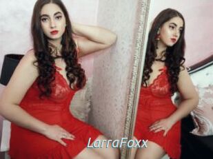 LarraFoxx