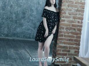 LauraSexySmile