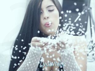 LyaWhite