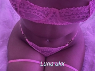 Luna_ukx