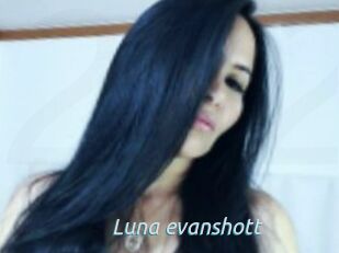 Luna_evanshott