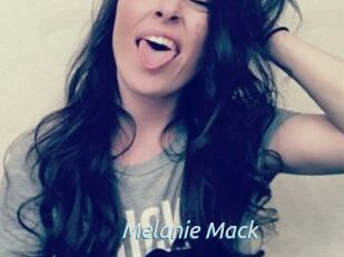 Melanie_Mack