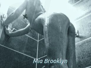 Mia_Brooklyn