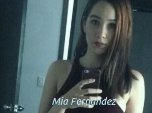 Mia_Fernandez