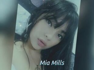 Mia_Mills