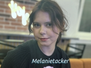 Melanietacker