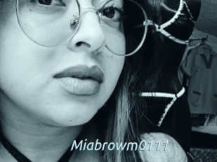 Miabrowm0111