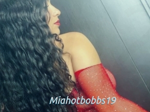 Miahotbobbs19