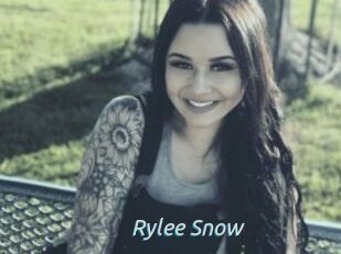 Rylee_Snow