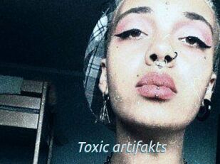 Toxic_artifakts