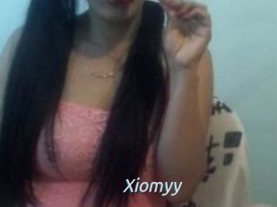 Xiomyy_